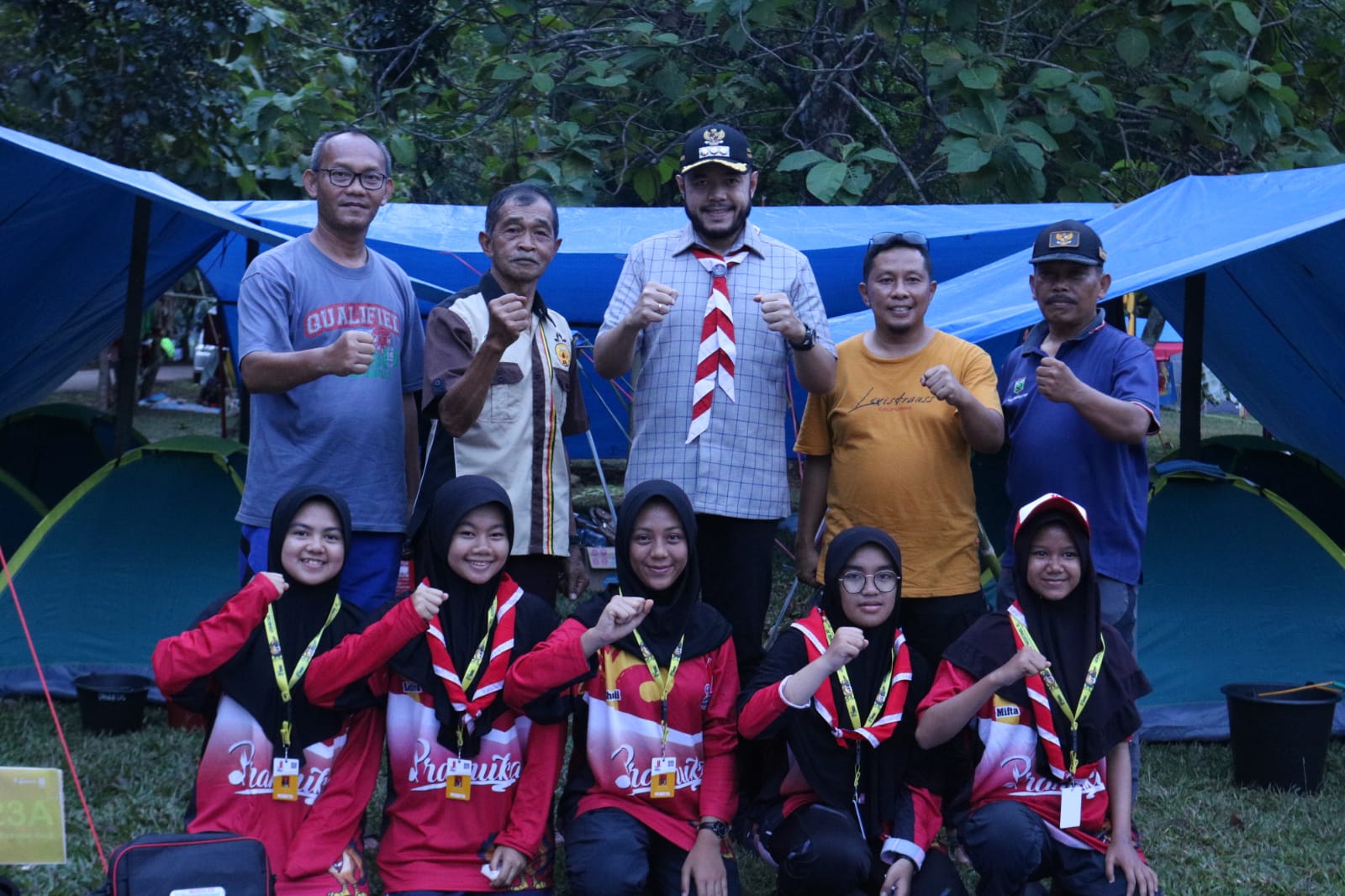 WALIKOTA PADANG PANJANG TINJAU KONTINGEN JAMNAS PRAMUKA DI CIBUBUR JAKARTA.