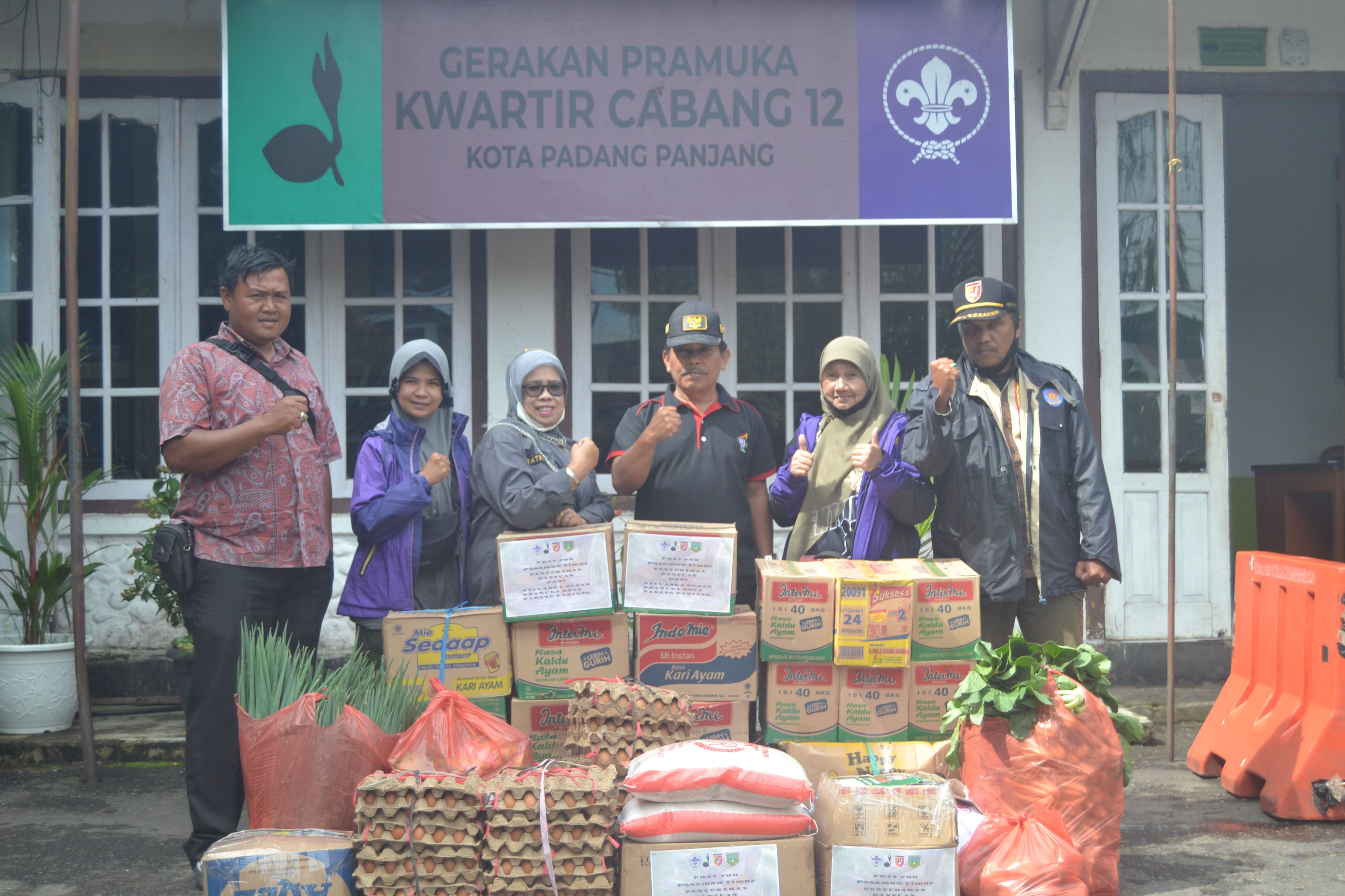 Kwarcab Padang Panjang Salurkan Bantuan Untuk Korban Gempa Pasaman